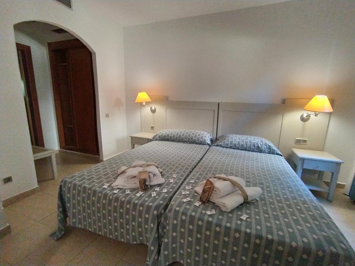 Apartamento Dos Dormitorios Bajo, Vistas Piscina Ісла-Канела Екстер'єр фото