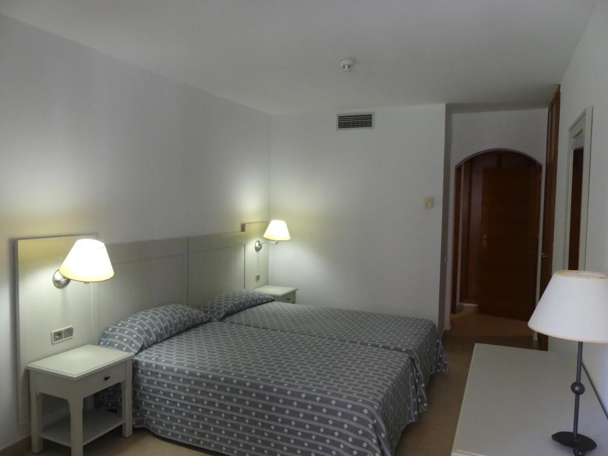 Apartamento Dos Dormitorios Bajo, Vistas Piscina Ісла-Канела Екстер'єр фото
