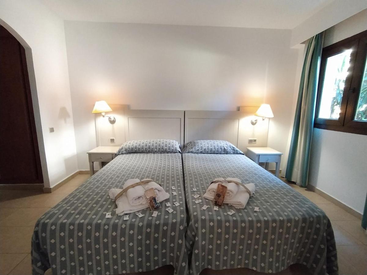 Apartamento Dos Dormitorios Bajo, Vistas Piscina Ісла-Канела Екстер'єр фото