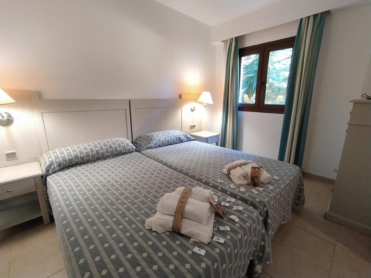 Apartamento Dos Dormitorios Bajo, Vistas Piscina Ісла-Канела Екстер'єр фото